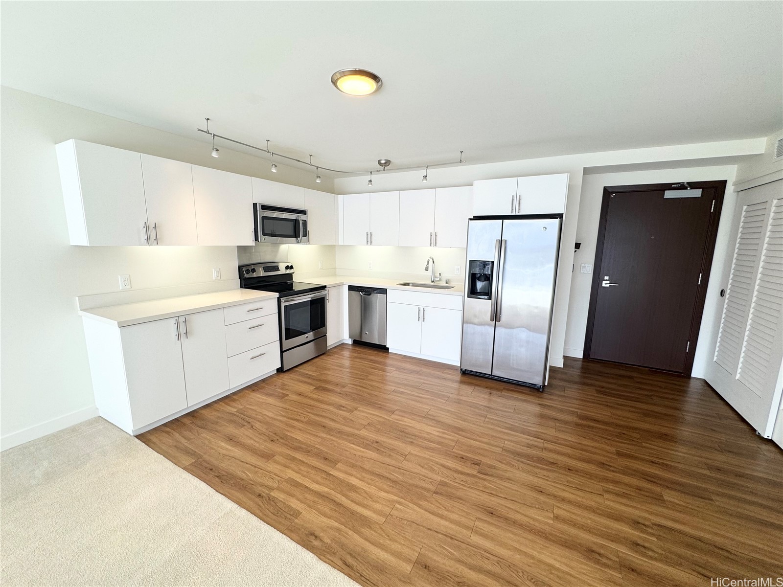 888 Kapiolani Boulevard 912