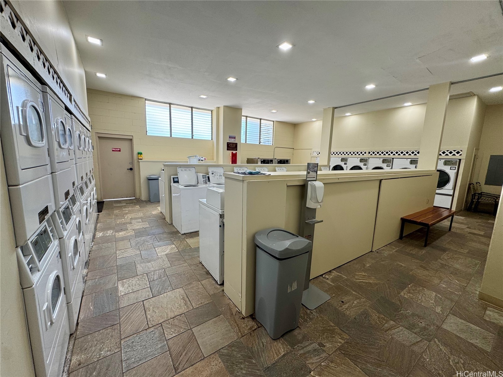 2240 Kuhio Avenue 2601