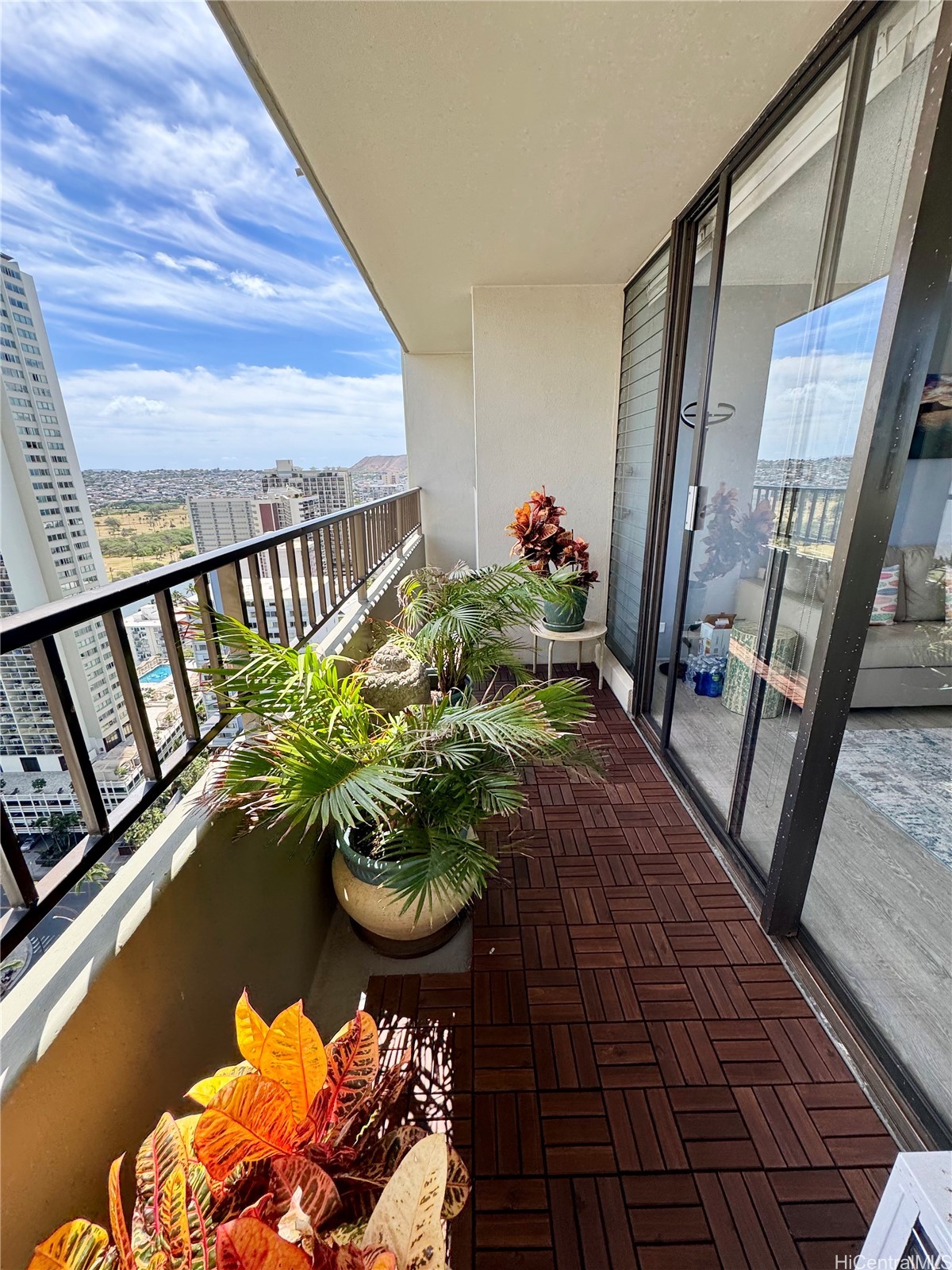 2240 Kuhio Avenue 2601