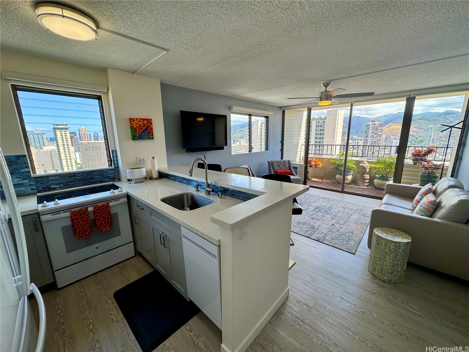 2240 Kuhio Avenue 2601