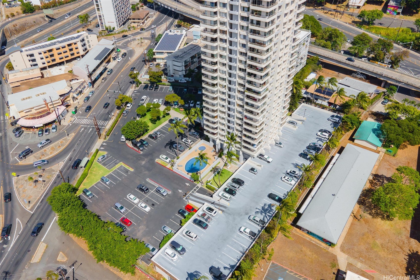 2825 South King Street 403