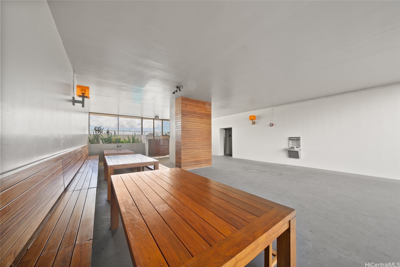 1212 Punahou Street 1502