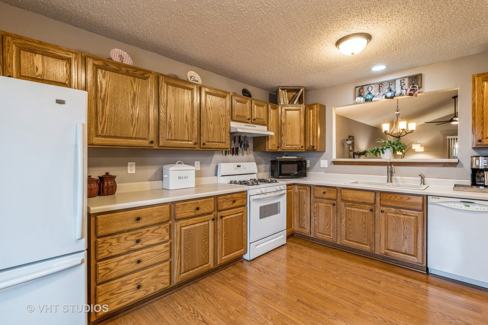 1652 Amhurst Way