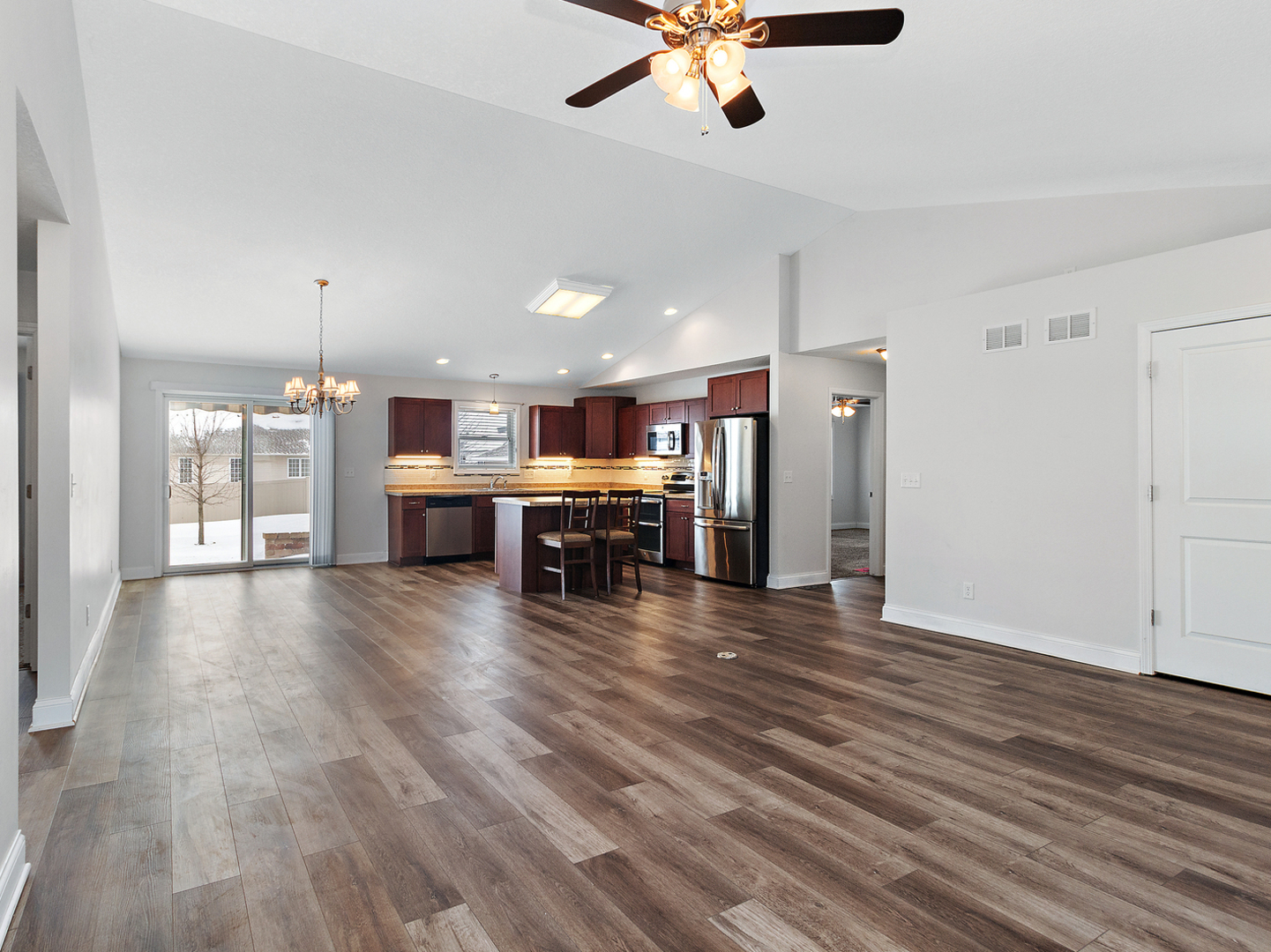 479 Edgebrook Drive