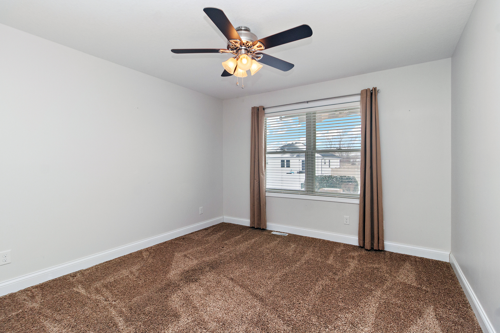 479 Edgebrook Drive