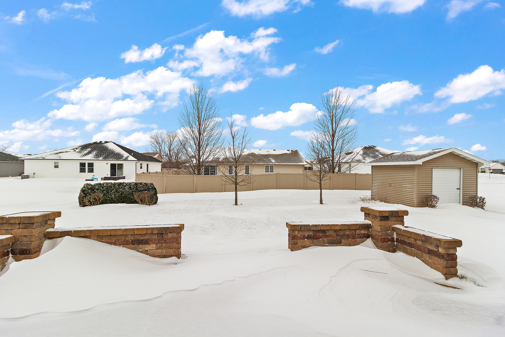479 Edgebrook Drive