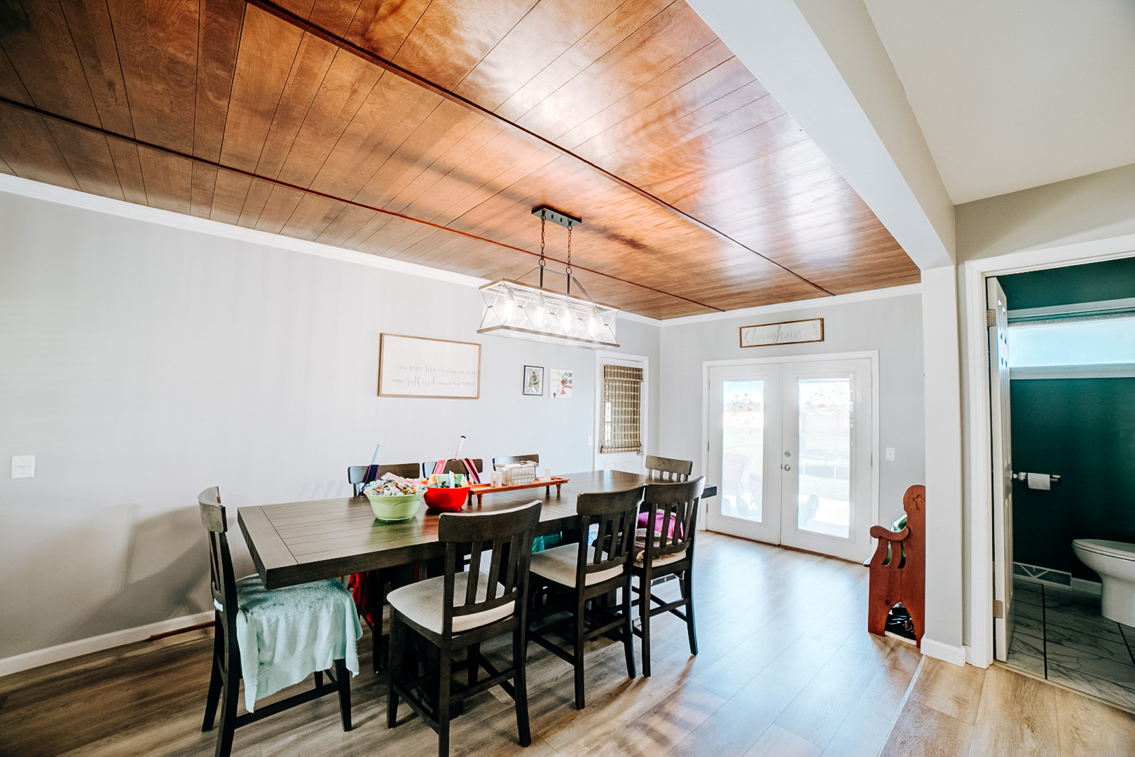 216 S Oppyville Road