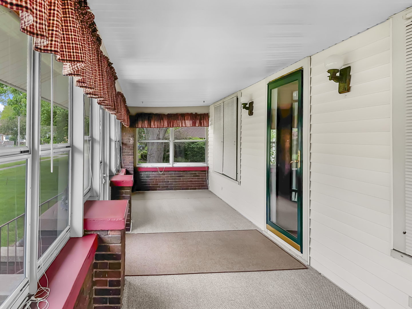 544 S 5th Street