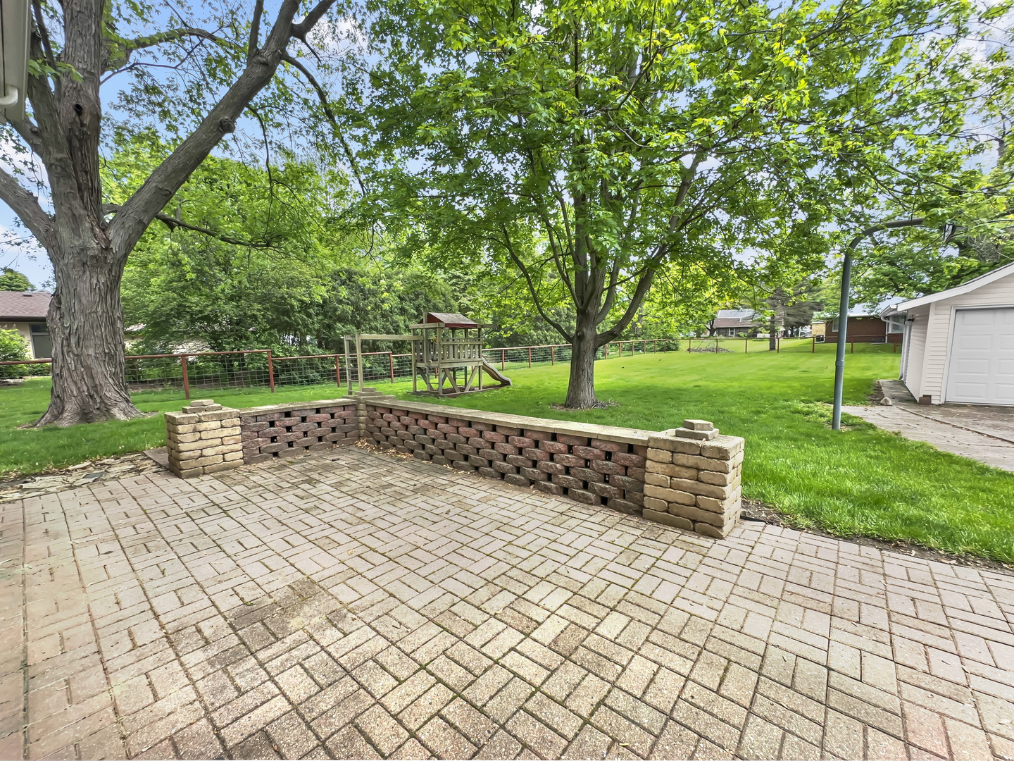544 S 5th Street