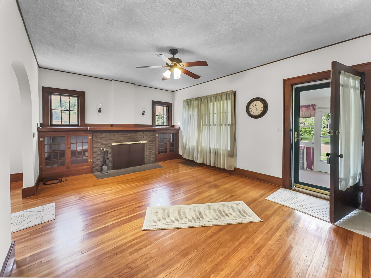 544 S 5th Street