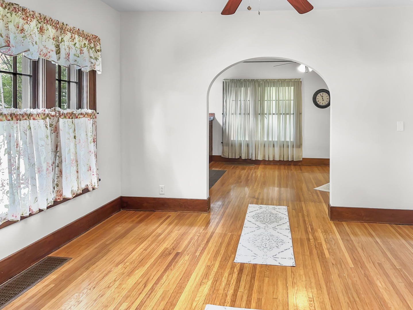 544 S 5th Street