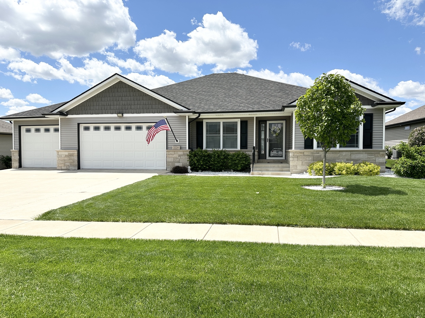 2225 Pheasant Run Drive