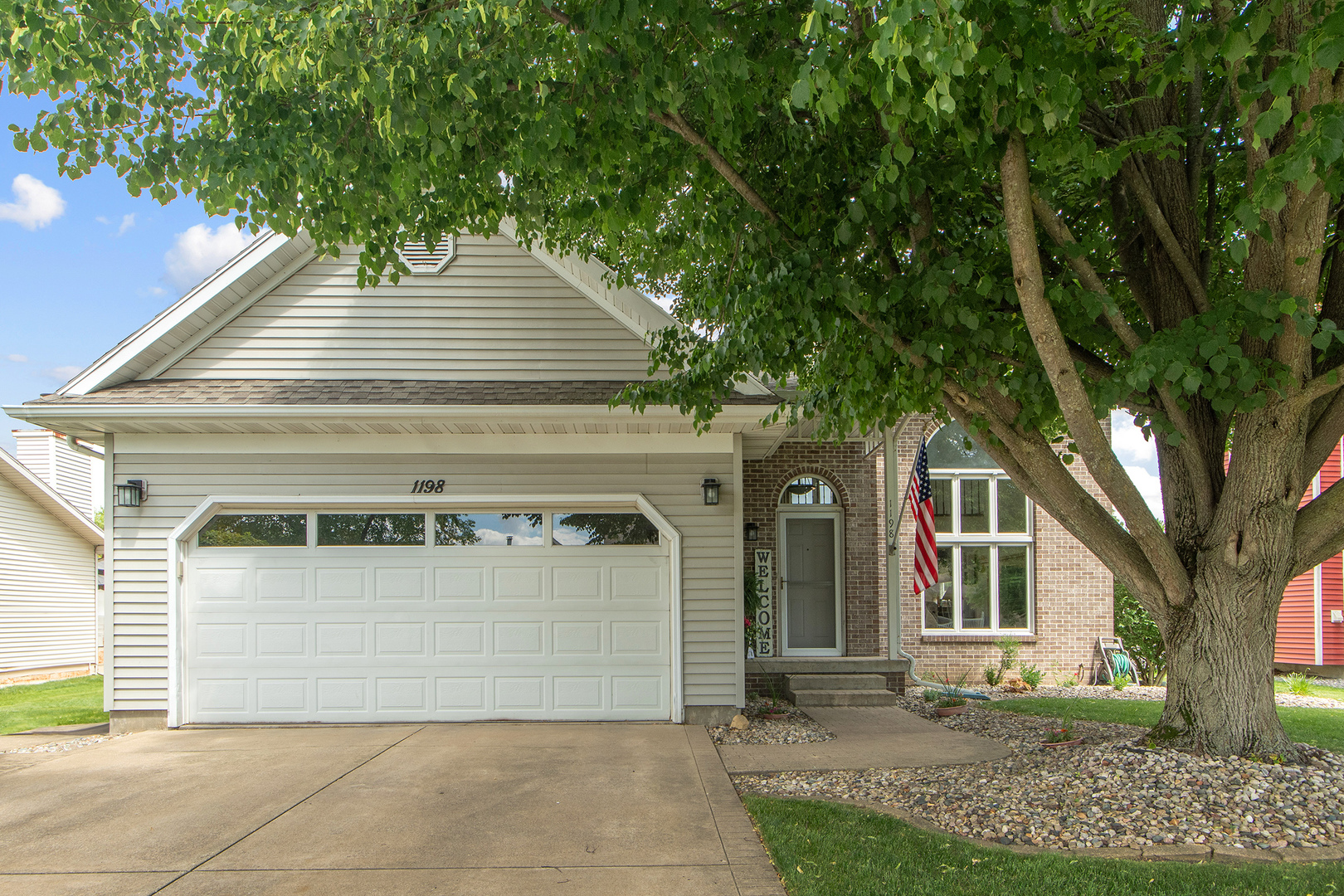 1198 Guinevere Lane