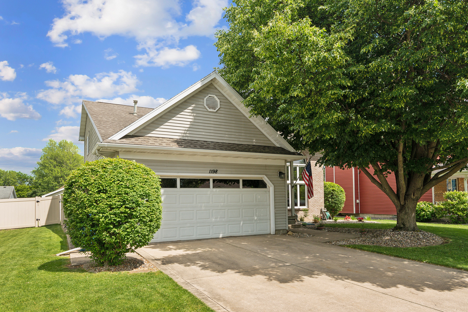 1198 Guinevere Lane