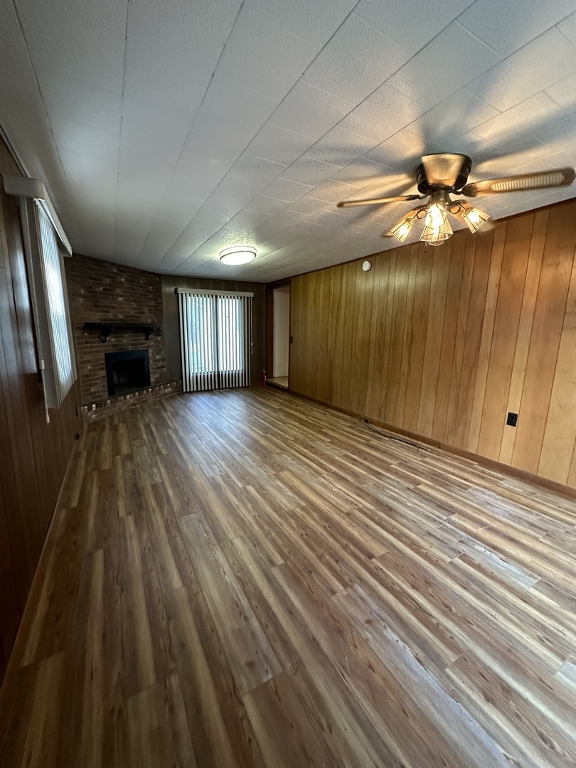 182 W Ray Street