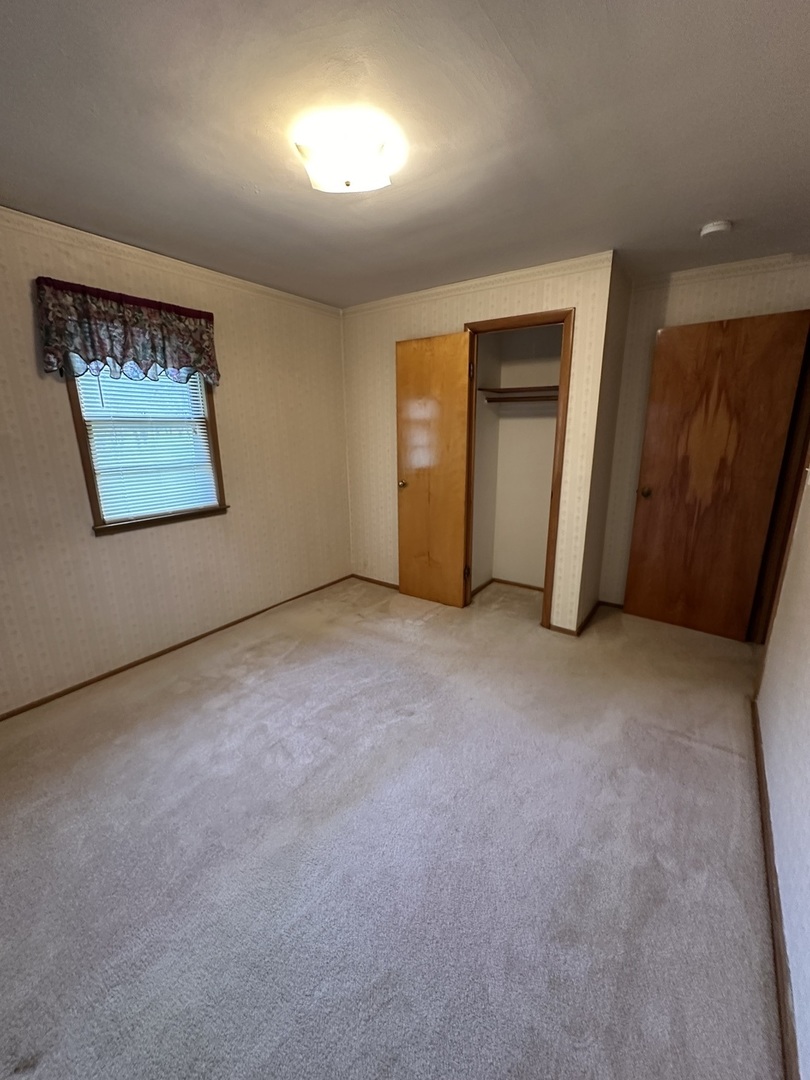 182 W Ray Street