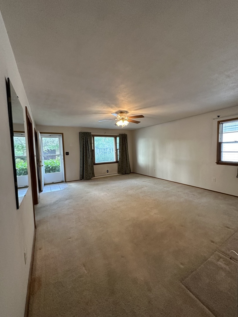 182 W Ray Street