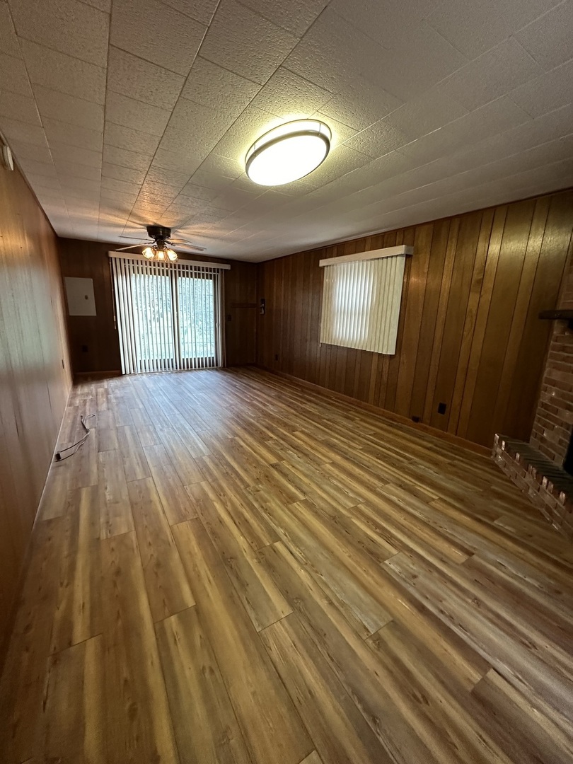 182 W Ray Street