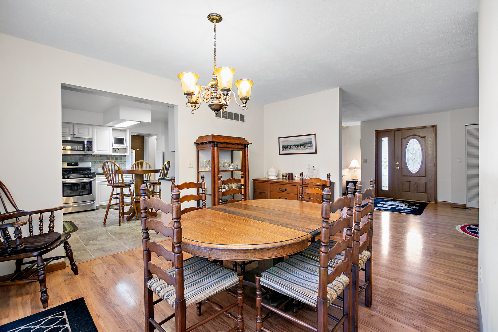 194 E Walnut Street