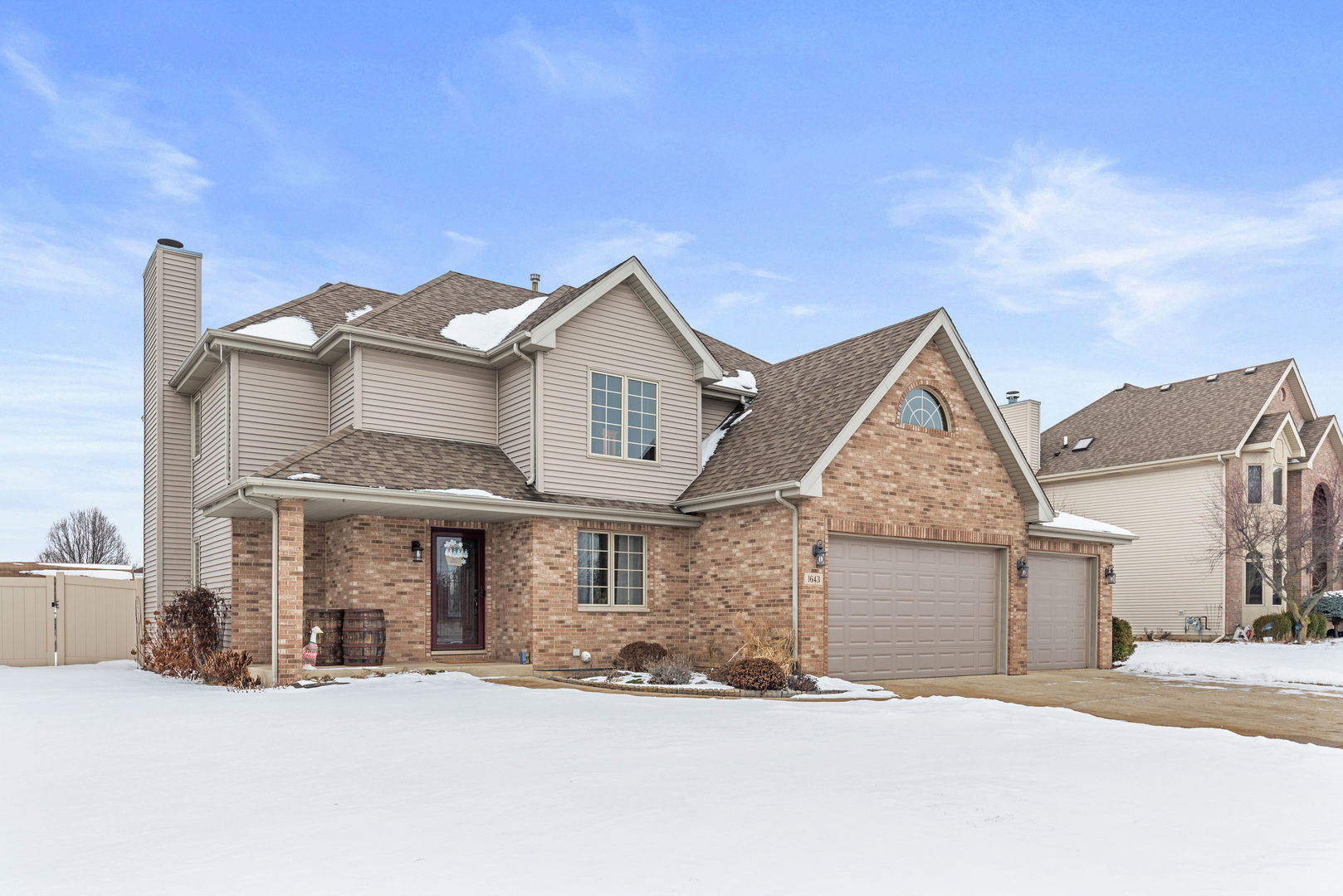 1643 Hunters Run Drive