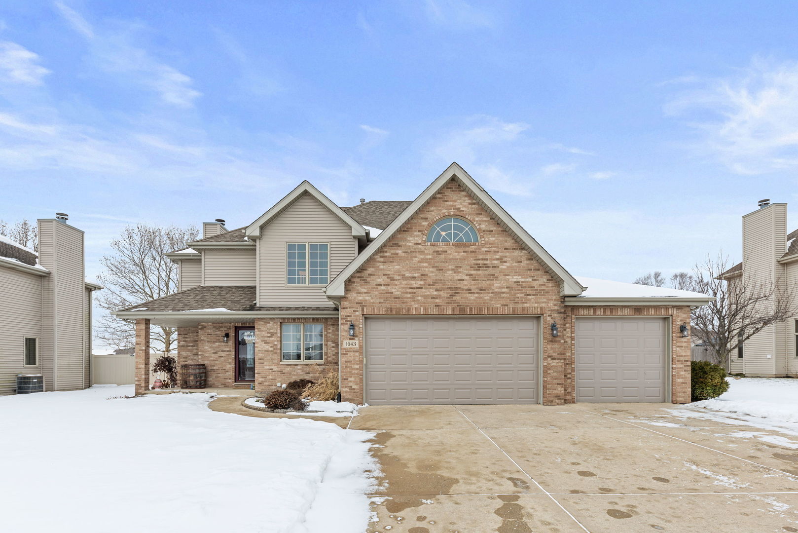 1643 Hunters Run Drive