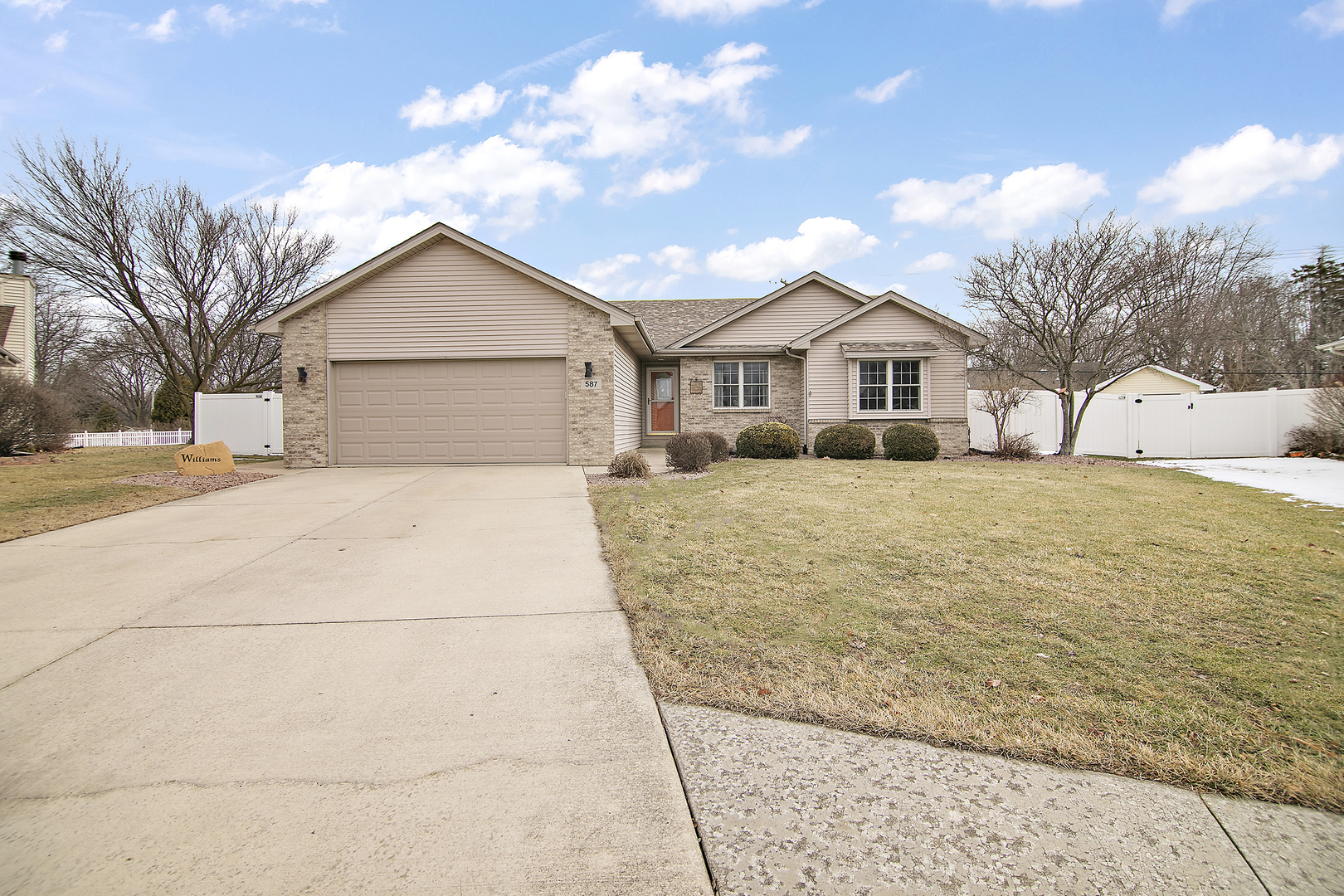 587 Thornberry Court