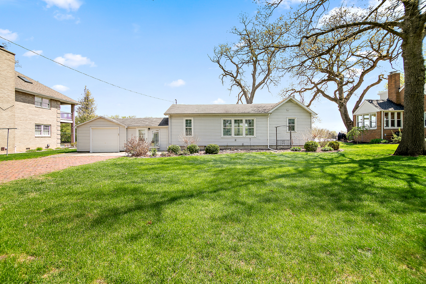 3119 River Road