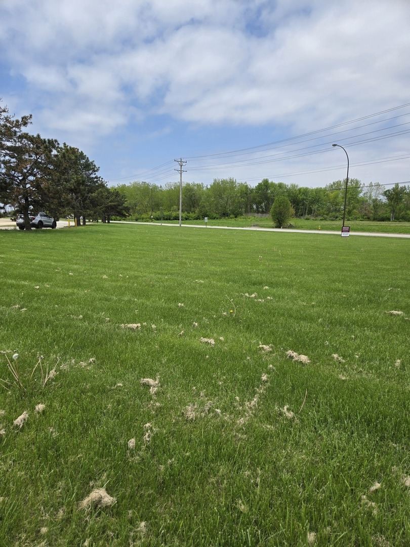 Lots 16 & 17 Northfield Sq Resub