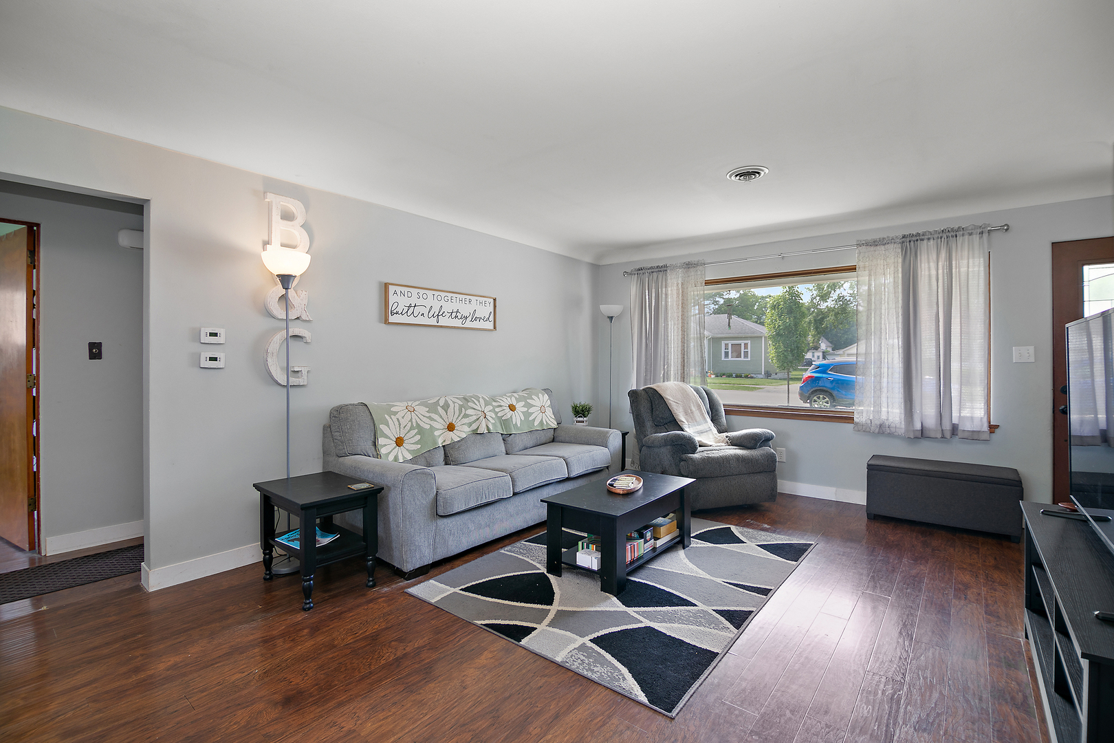 329 W Wood Avenue