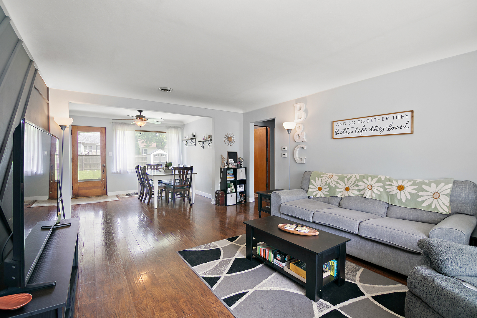 329 W Wood Avenue