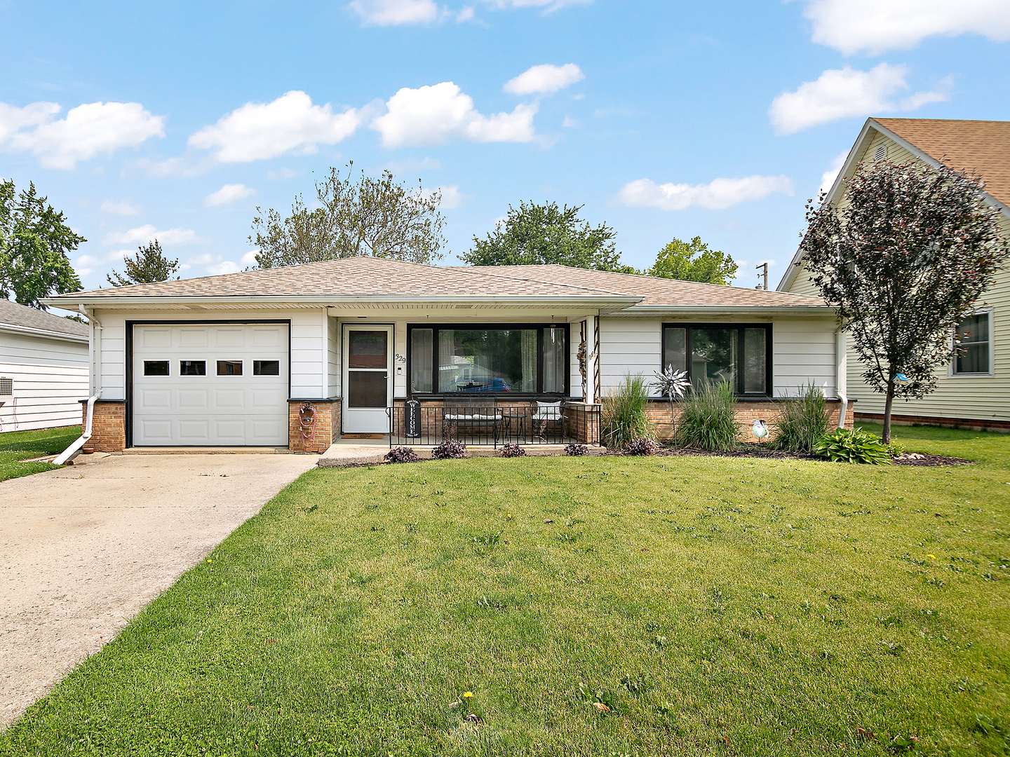 329 W Wood Avenue