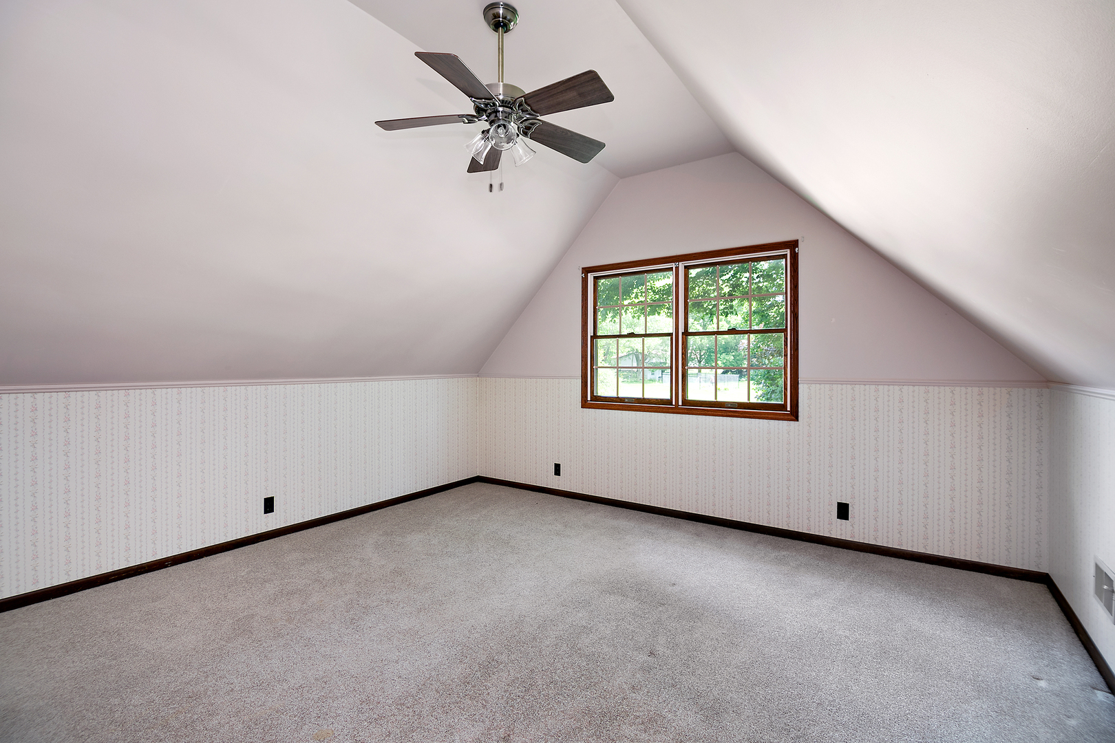 2848 N La Salle Drive