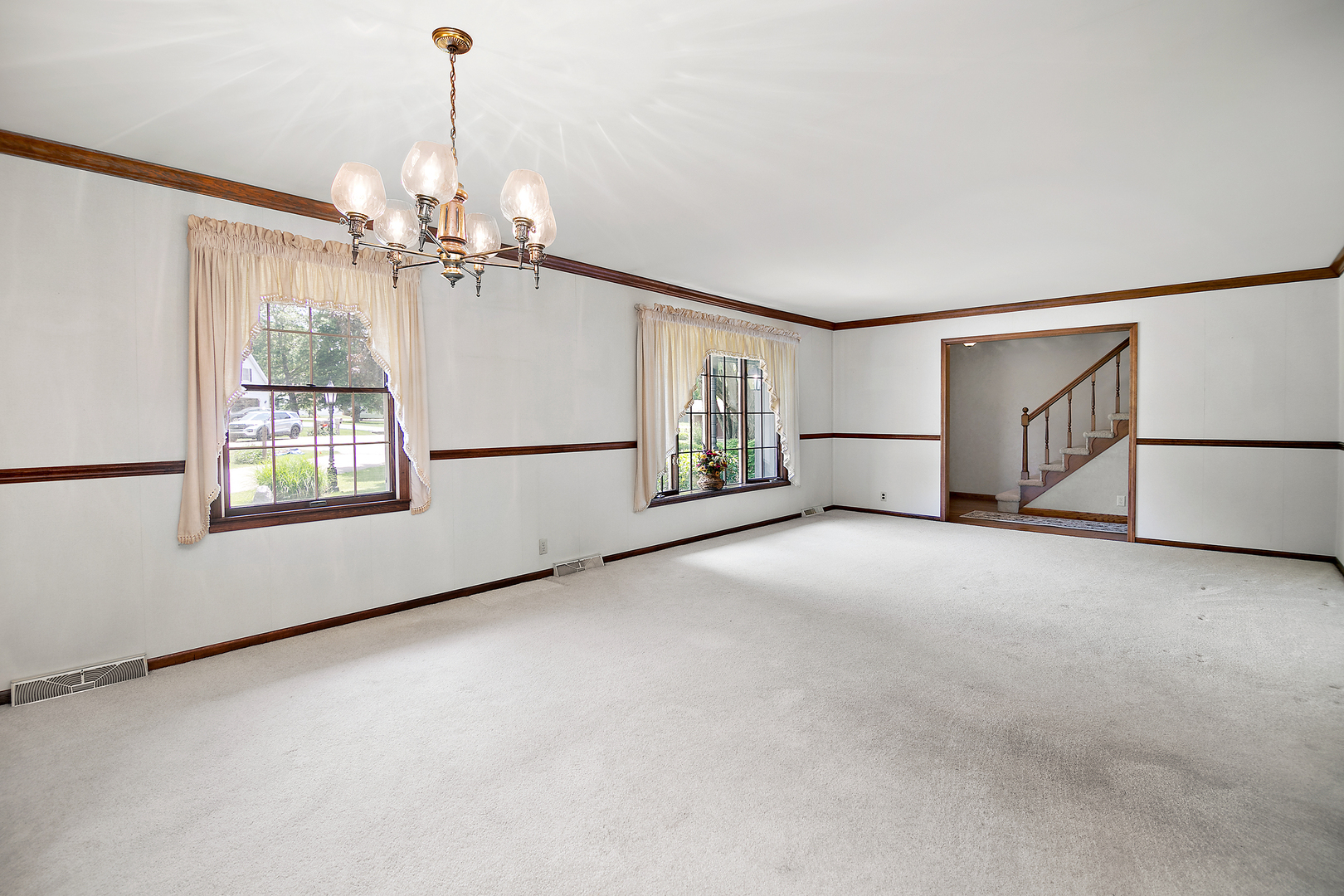 2848 N La Salle Drive