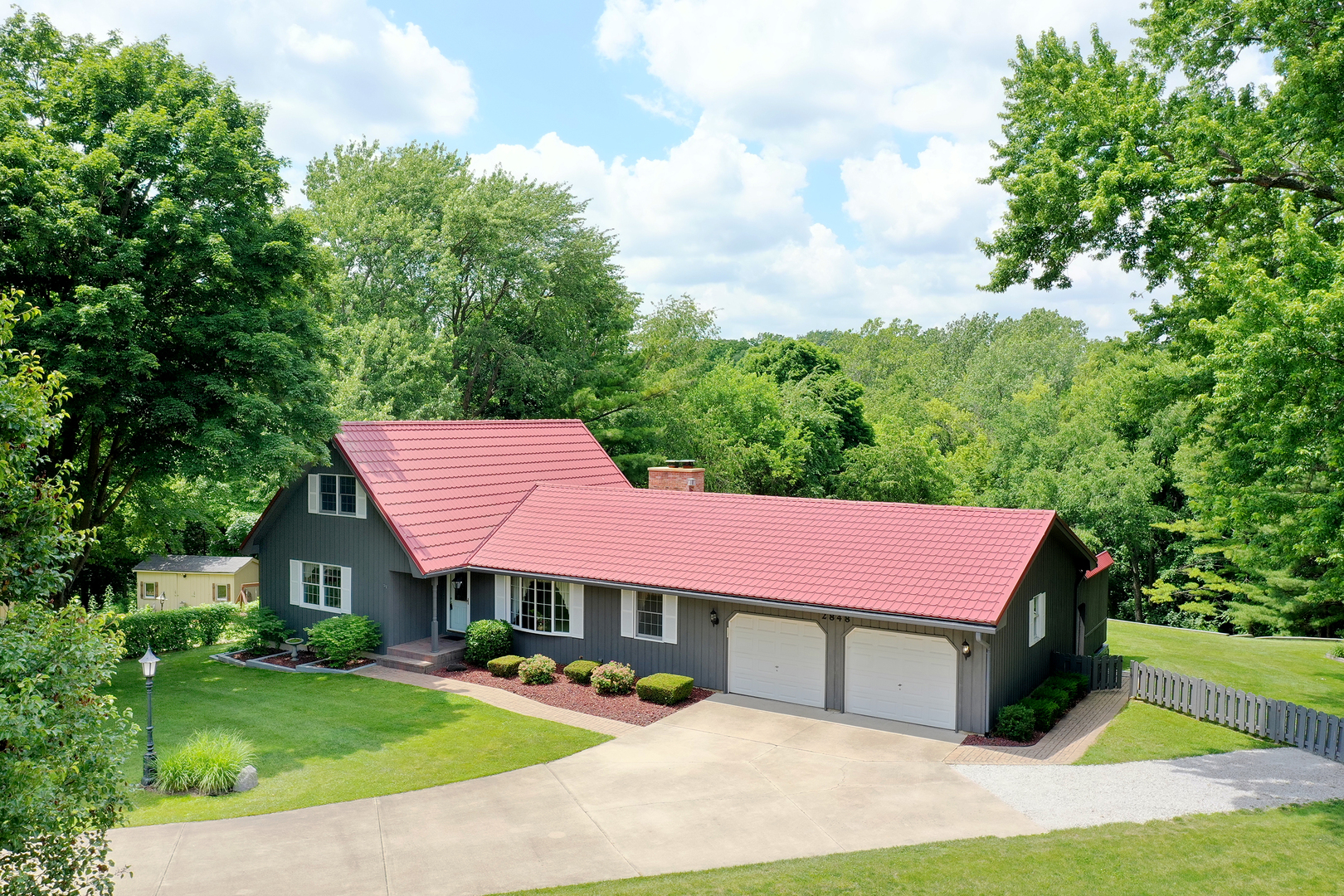 2848 N La Salle Drive