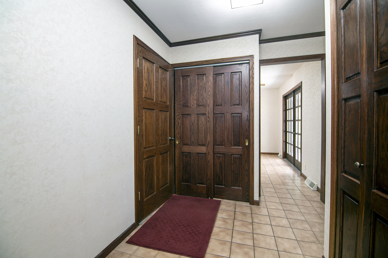 2848 N La Salle Drive