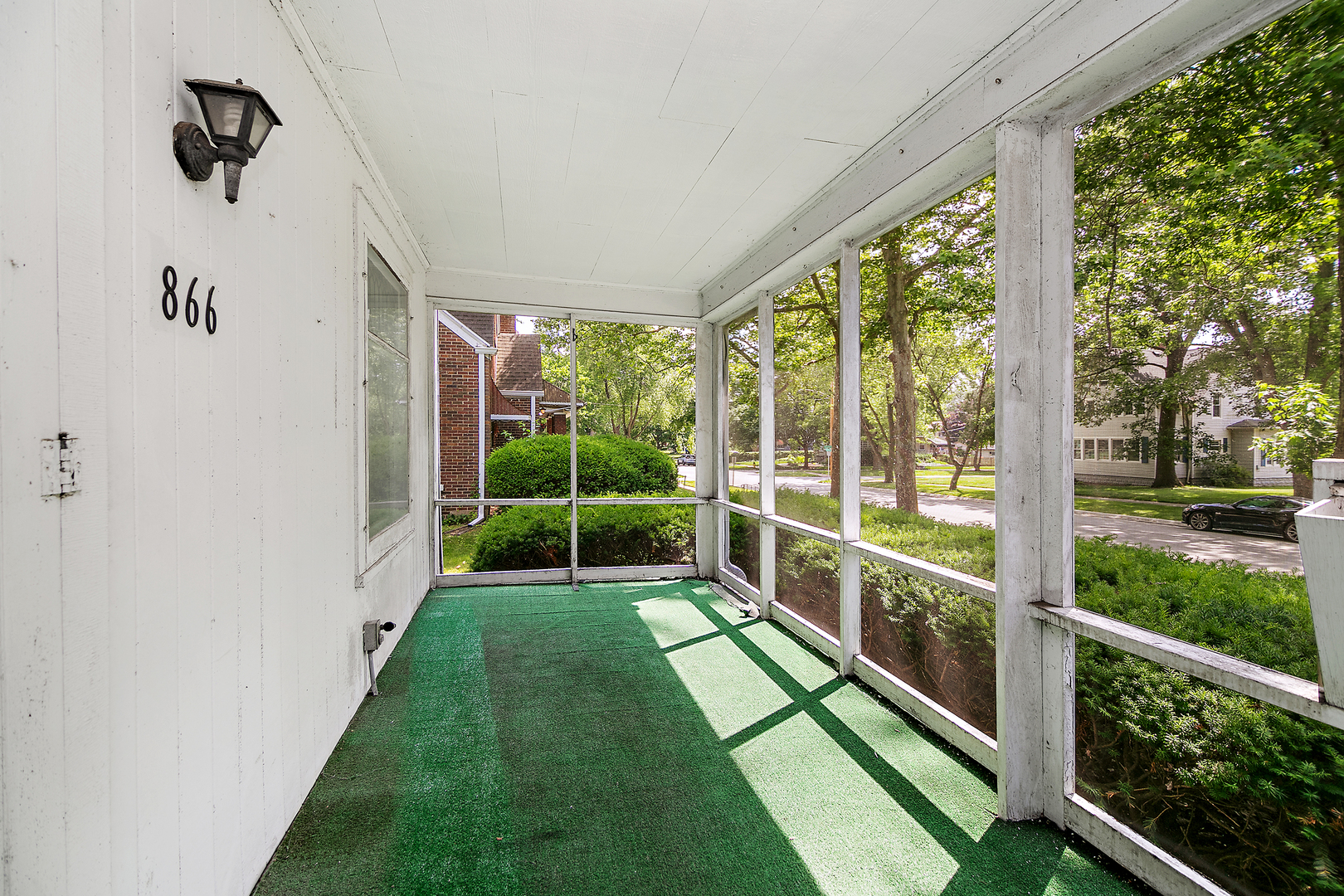 866 S Evergreen Avenue