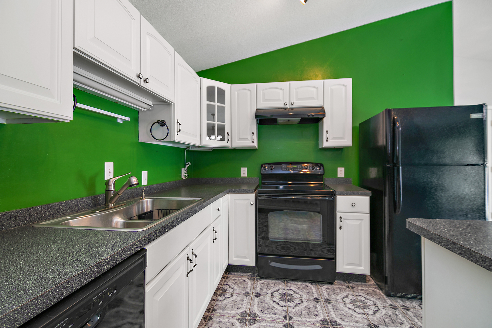 1642 Waterberry Court
