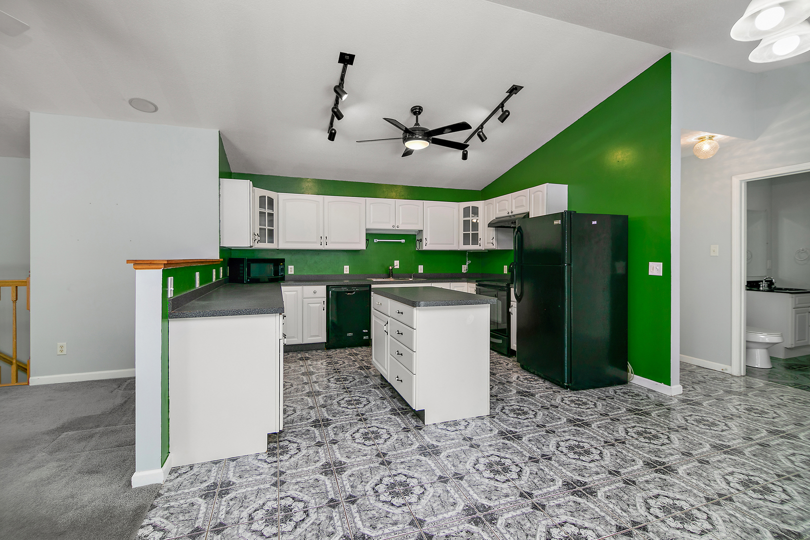 1642 Waterberry Court