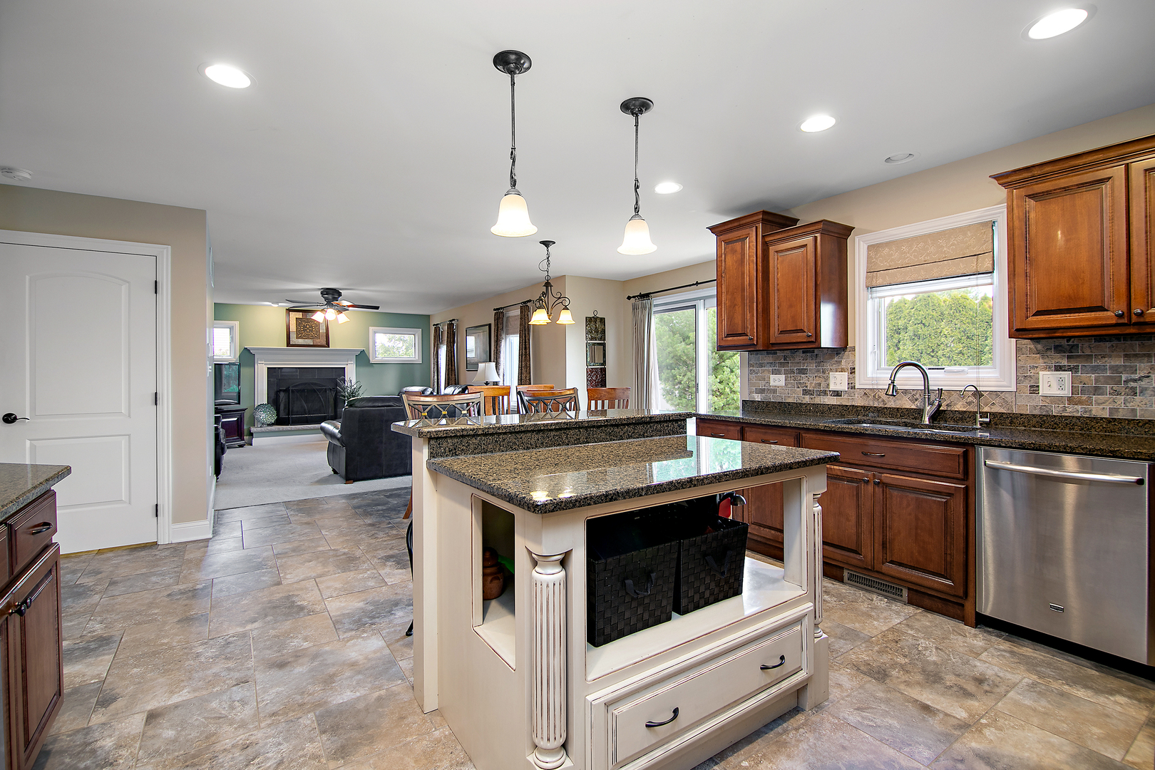 1920 Summerfield Lane