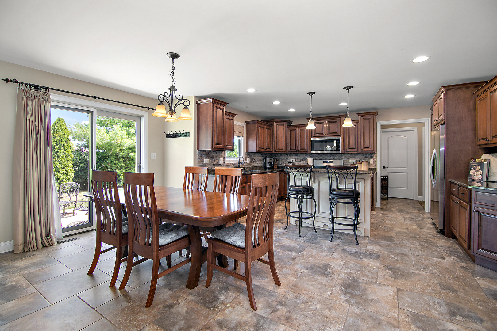 1920 Summerfield Lane