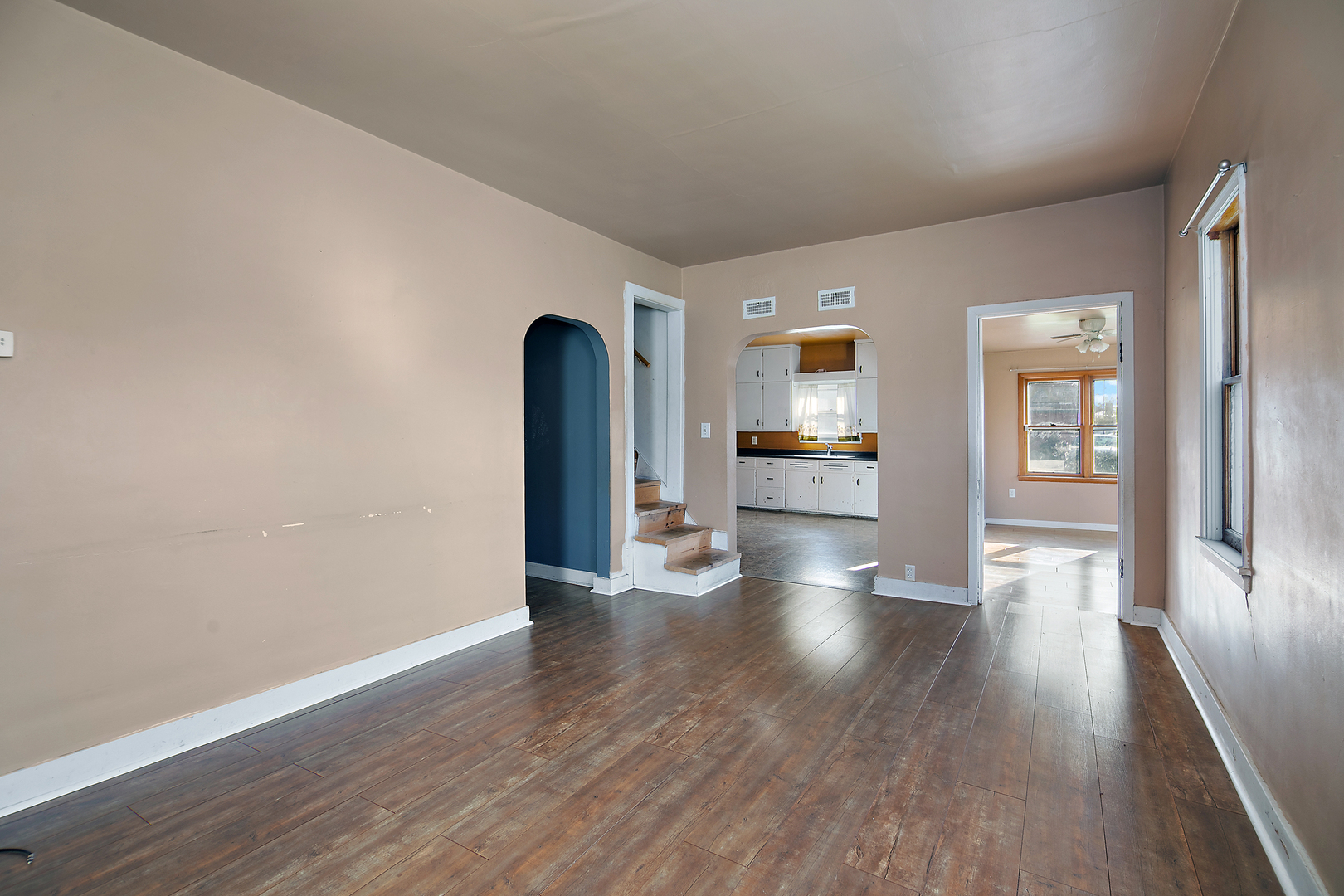 225 W Station Street