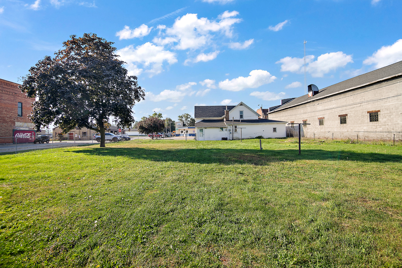 225 W Station Street