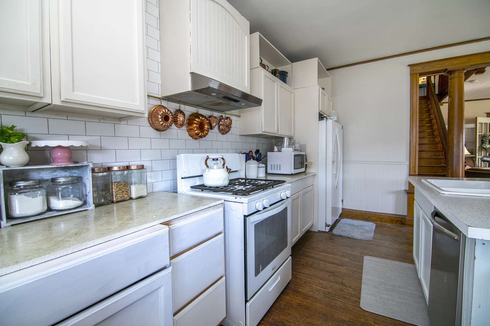 105 W Dorion Street