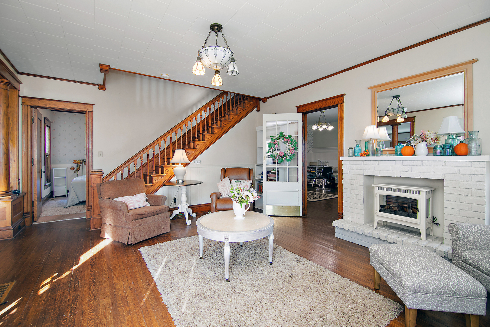 105 W Dorion Street
