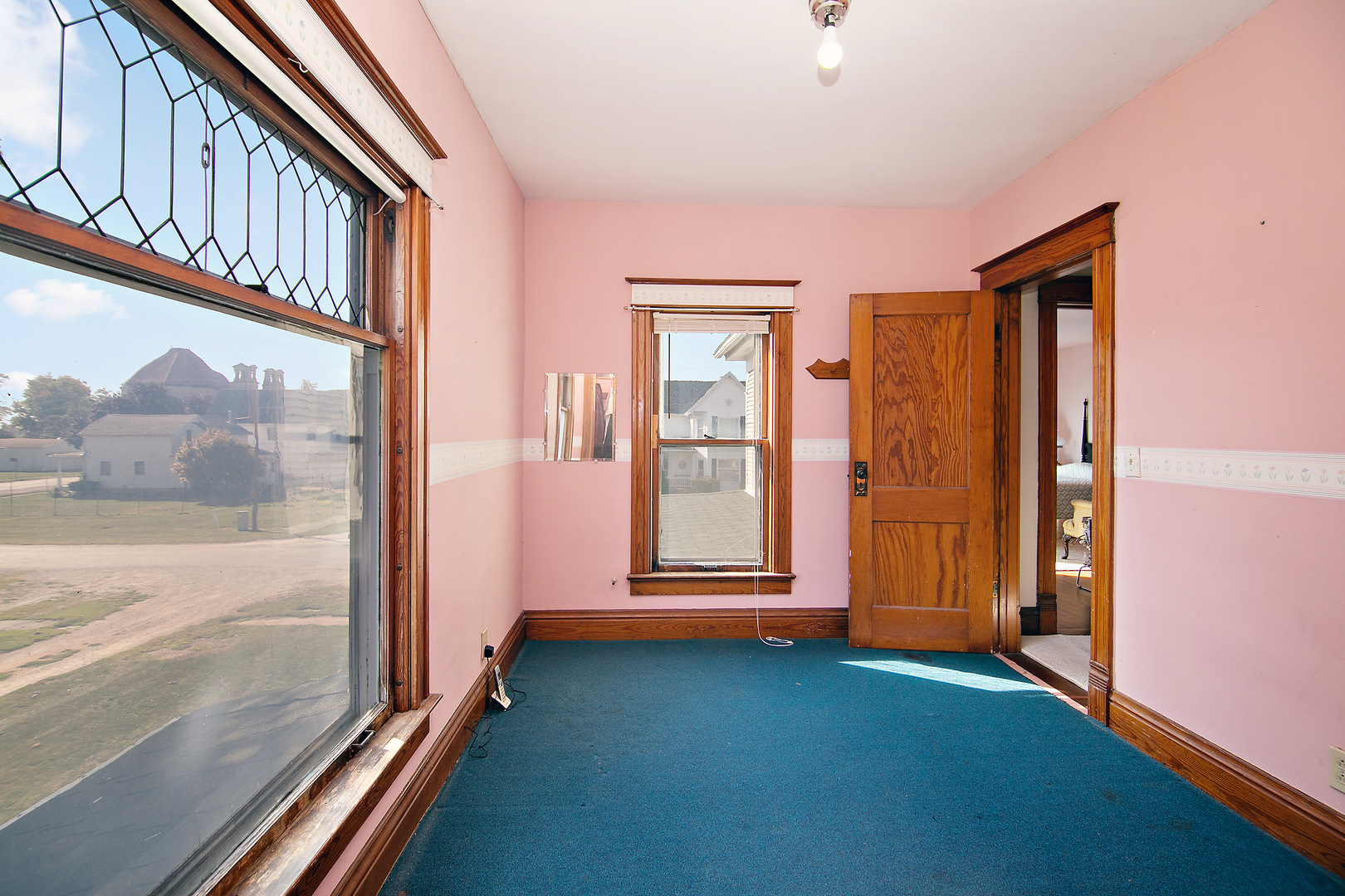 105 W Dorion Street