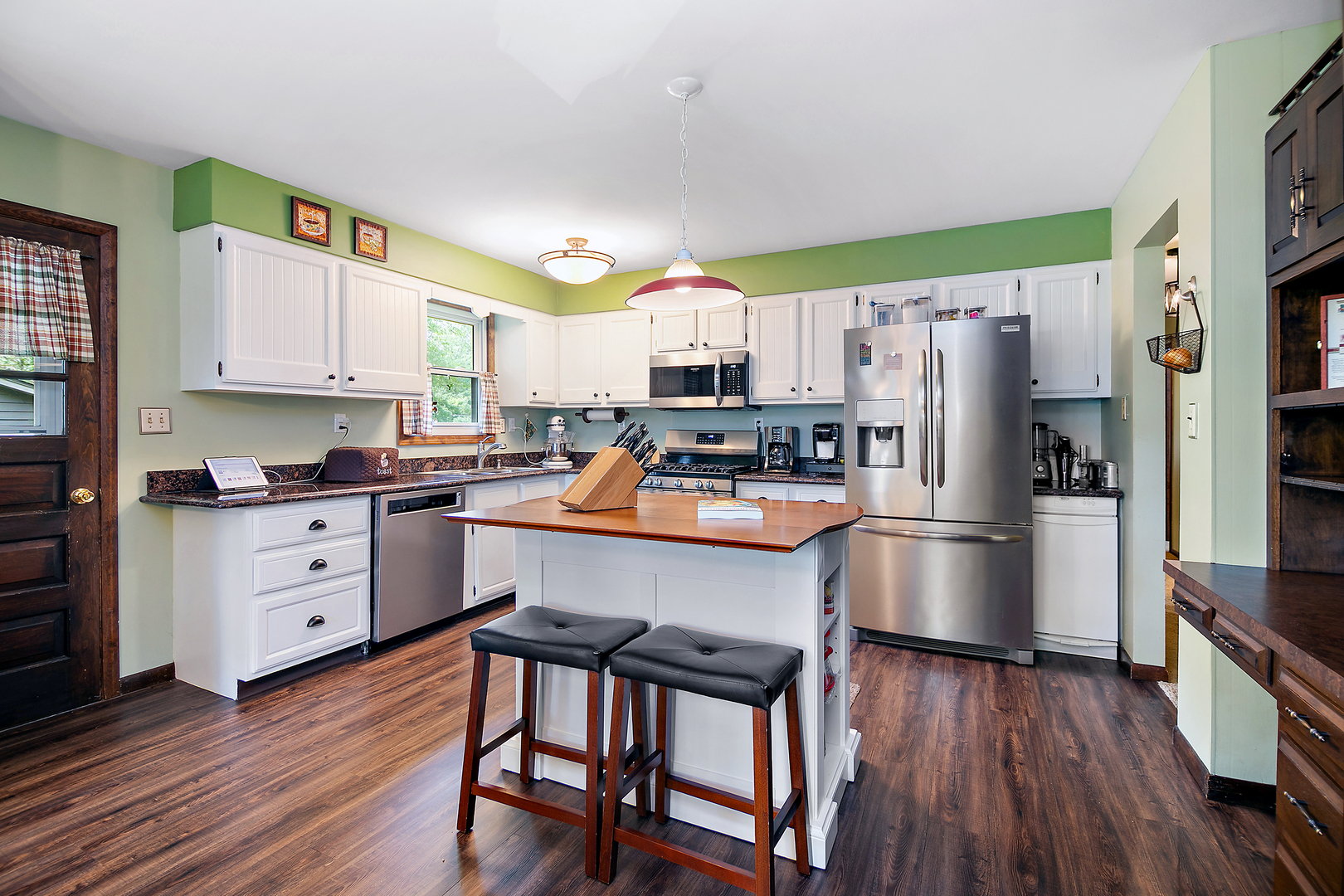 5844 Muriel Lane