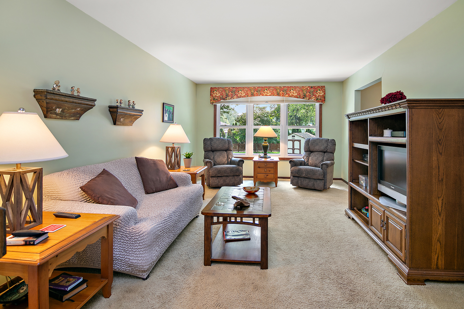 5844 Muriel Lane