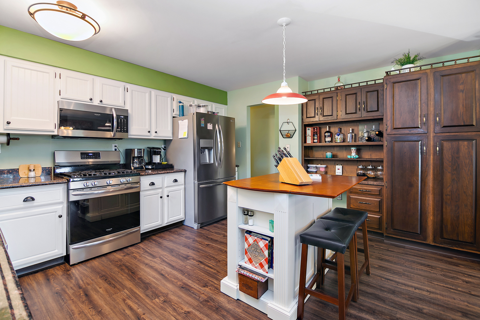 5844 Muriel Lane