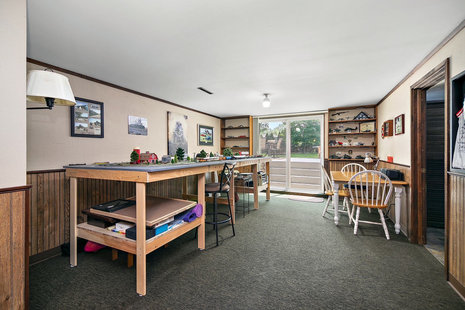 5844 Muriel Lane