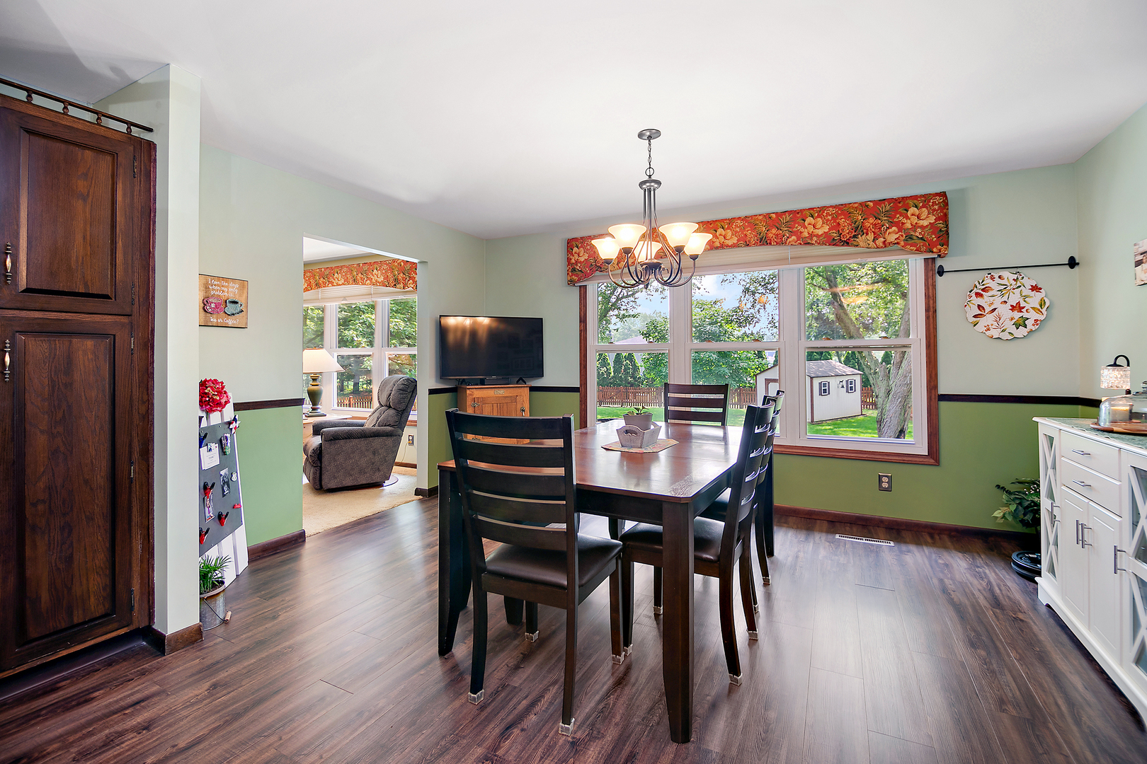 5844 Muriel Lane